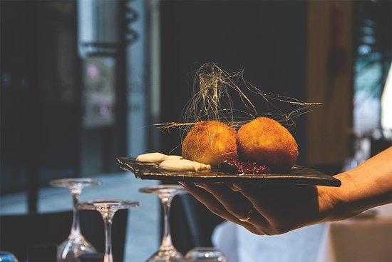 Warszawski Sen by Mateusz Gessler